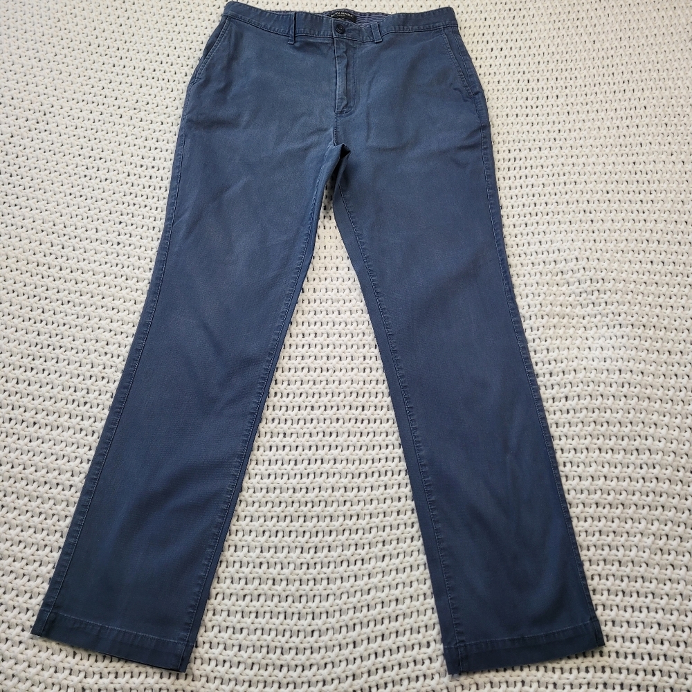 Banana Republic 33x32 Blue Aiden Slim Rapid Movement Mens Chino Pants W 33  L 32
